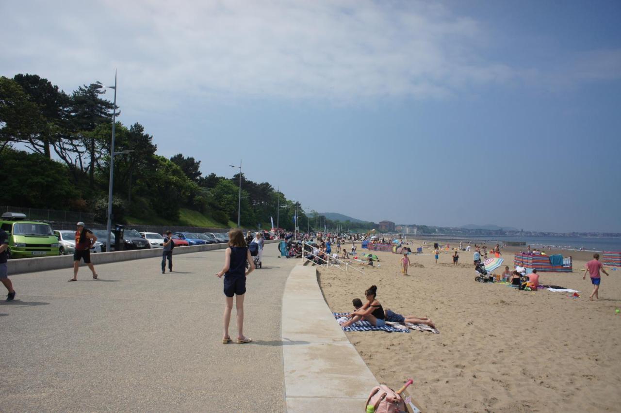 One Bedroom Holiday Apartment Colwyn Bay Exterior photo
